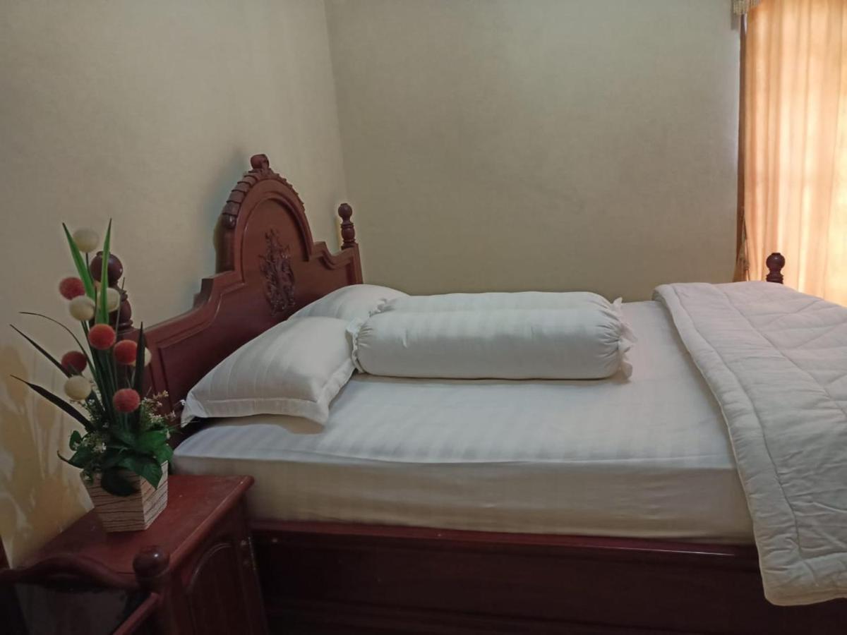 Fermana Homestay Painan Esterno foto